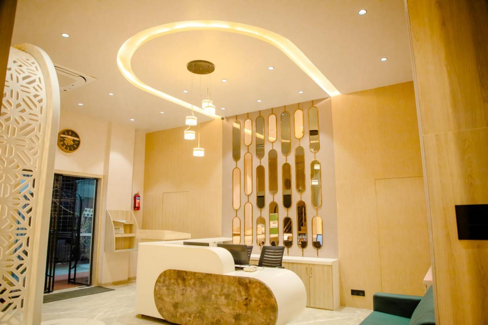 Narayani Executive Hotell Tuljapur Exteriör bild